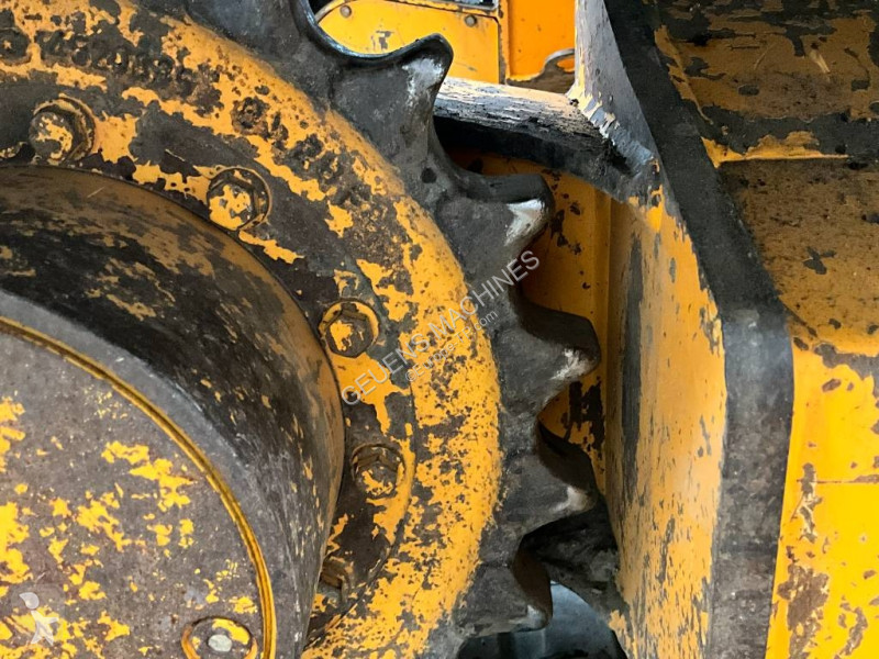 جرافة Volvo