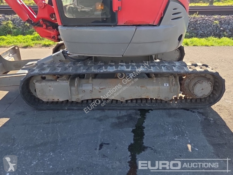 جرافة JCB