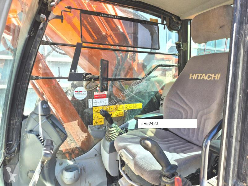 جرافة Hitachi