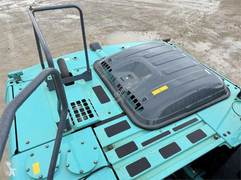 جرافة Kobelco
