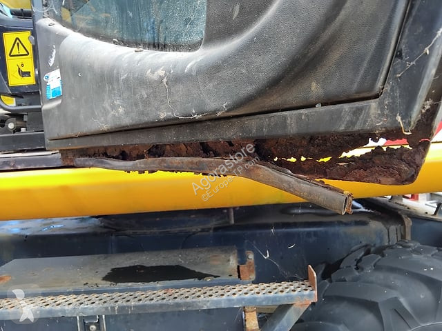 جرافة JCB