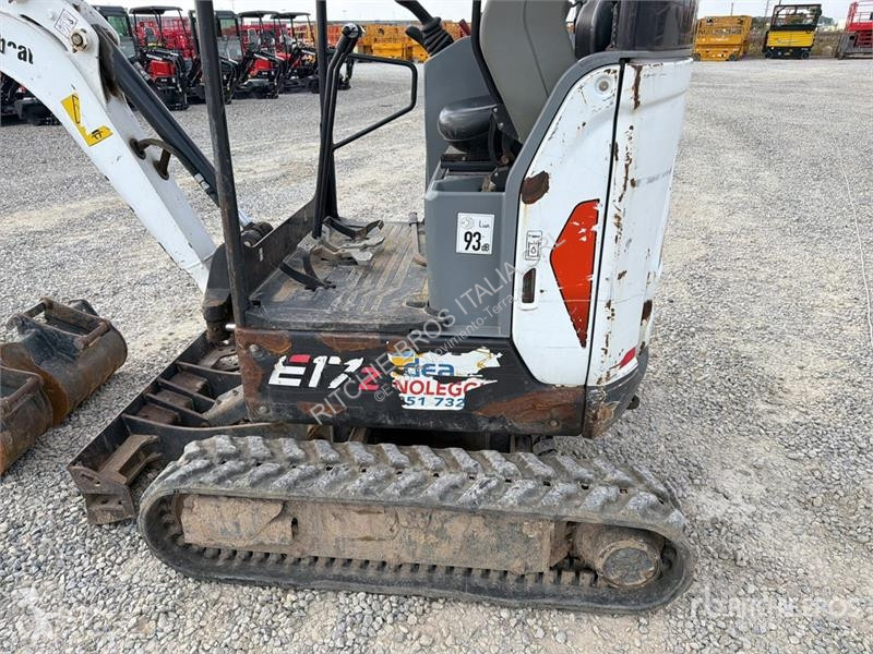 Skovel Bobcat E17 Mini Excavator