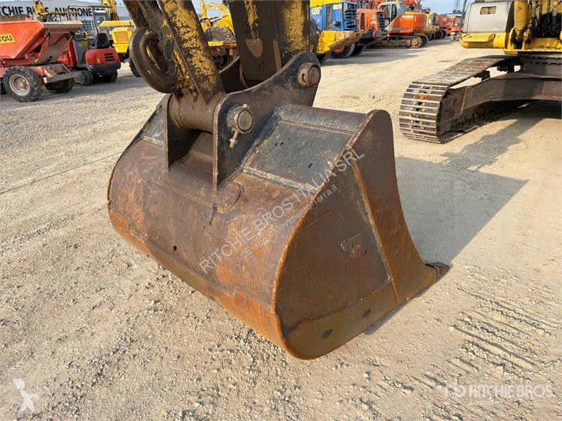 Skovel New Holland Kobelco E215B Tracked Excavator