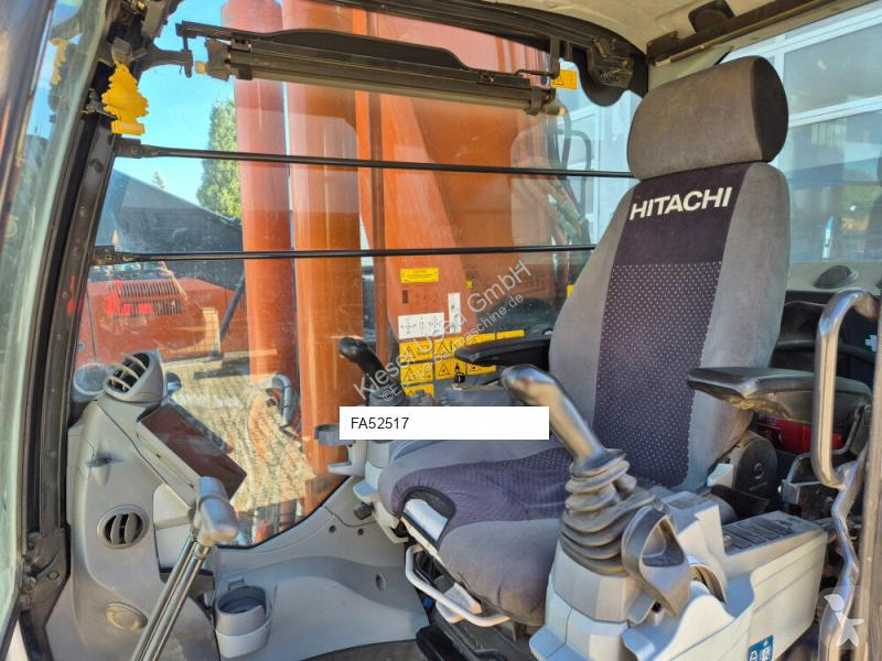 Skovel Hitachi 7