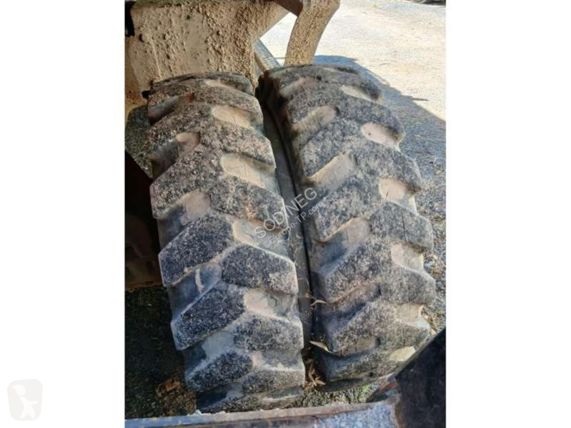 Excavadora Caterpillar F