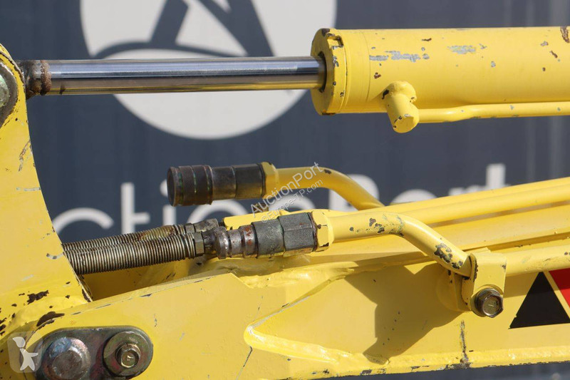 Pelle Yanmar ViO10-2A