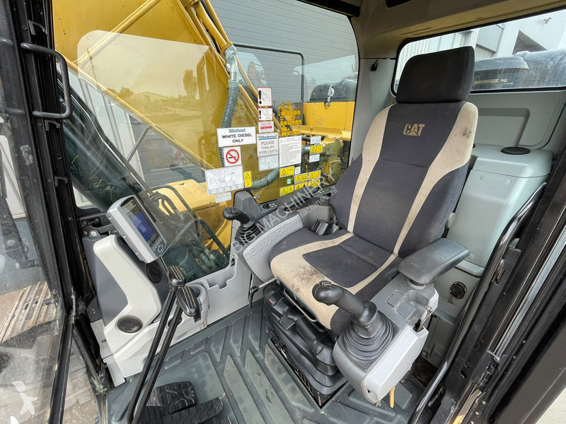 Pelle Caterpillar 320FL