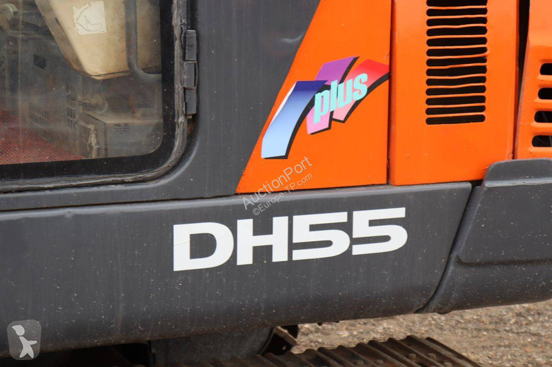 Excavadora Doosan DH55-V