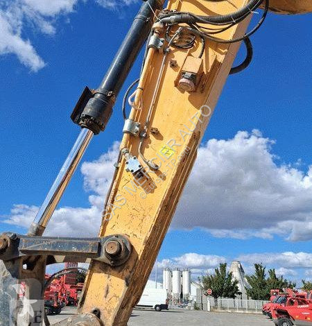 Excavadora Hyundai