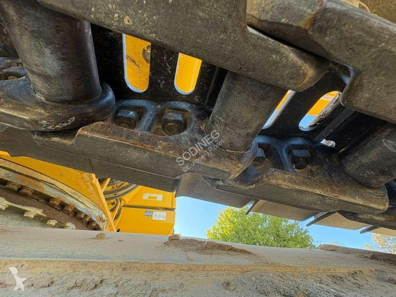 Escavadora Komatsu 11