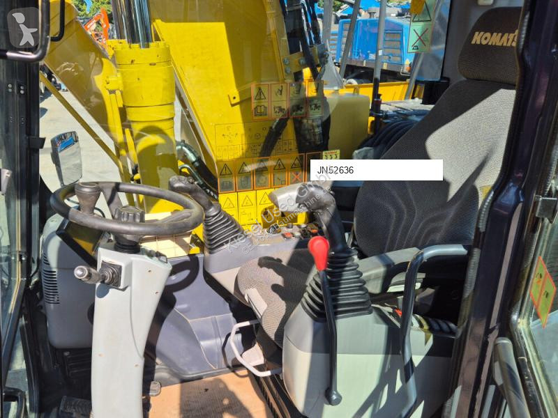 Rýpadlo Komatsu 11