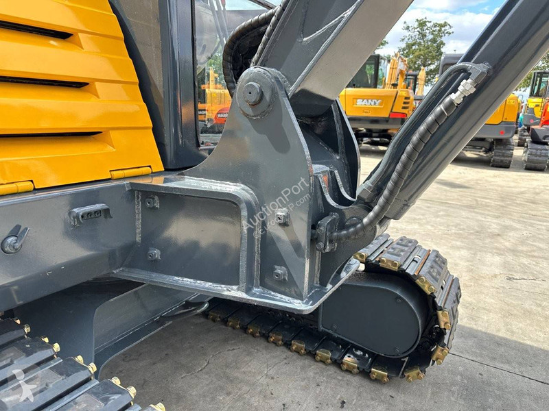Pelle Volvo EC60C
