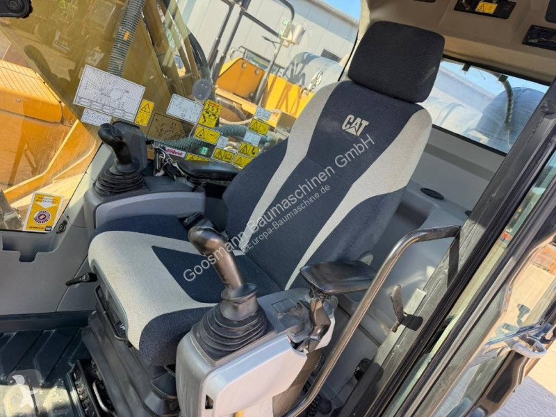 Excavator Caterpillar 326 F L