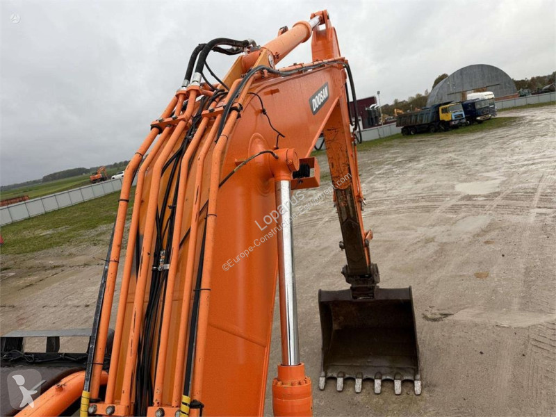 Pelle Doosan LC3