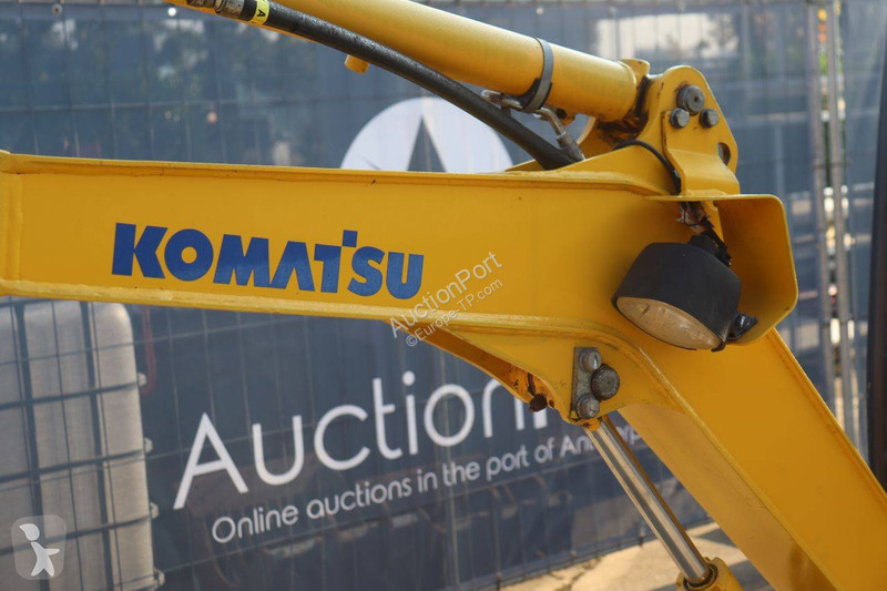 Pelle Komatsu PC14R-3HS