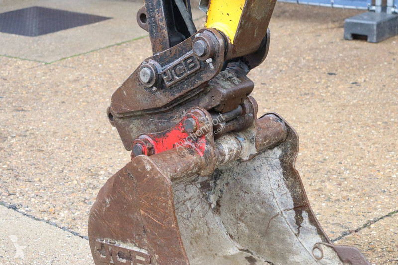Pelle JCB Z1