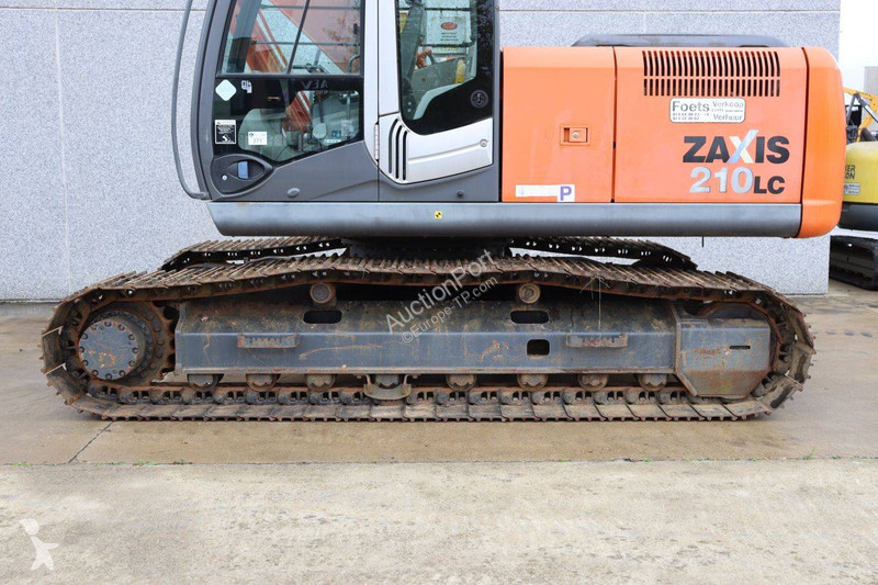 Pelle Hitachi