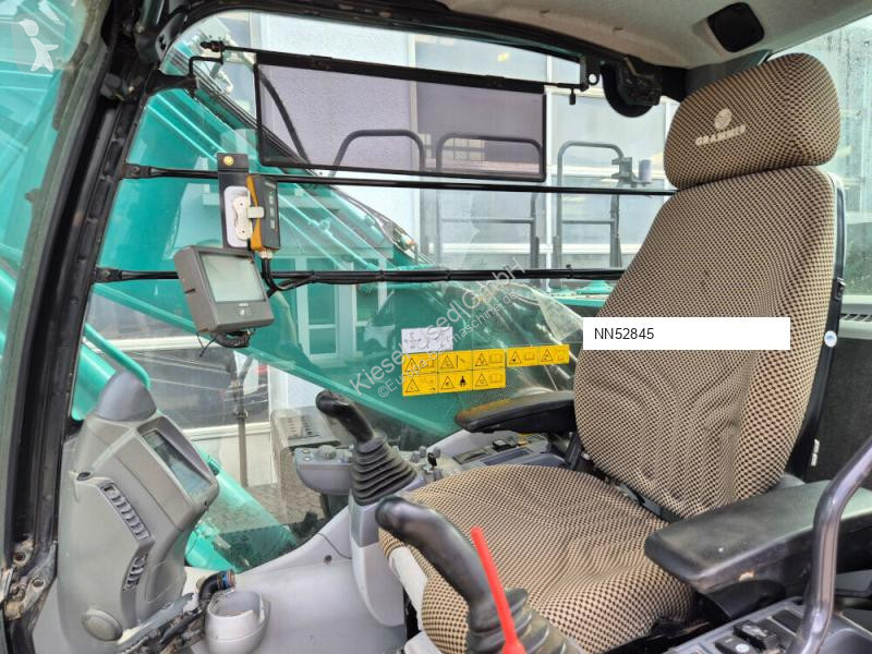 Багер Hitachi