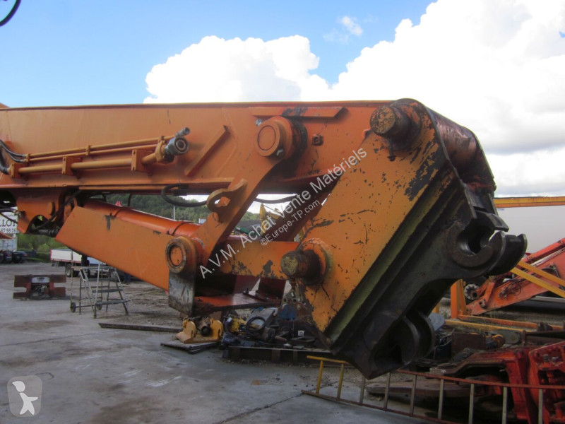 Багер Hitachi