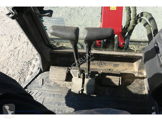 جرافة Yanmar VIO23-6