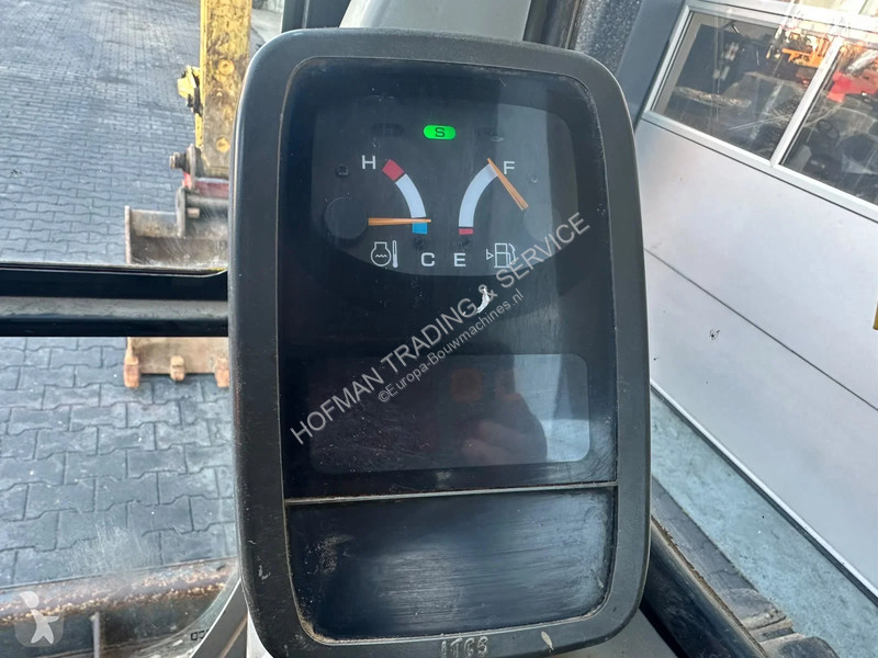 Excavator New Holland Kobelco E70SR-1ES | A/C