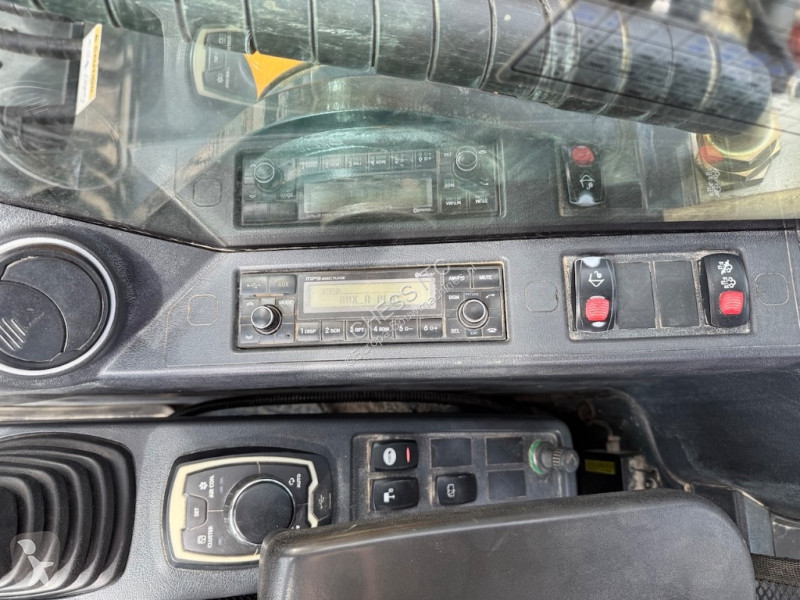 جرافة Hyundai 260 NL - 260 L - 220 L -  L