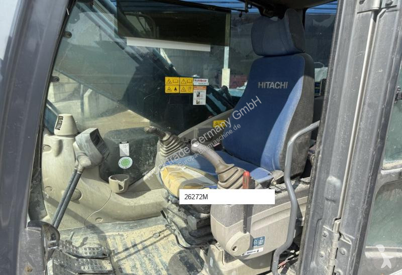 جرافة Hitachi / Swiss-Vehicle