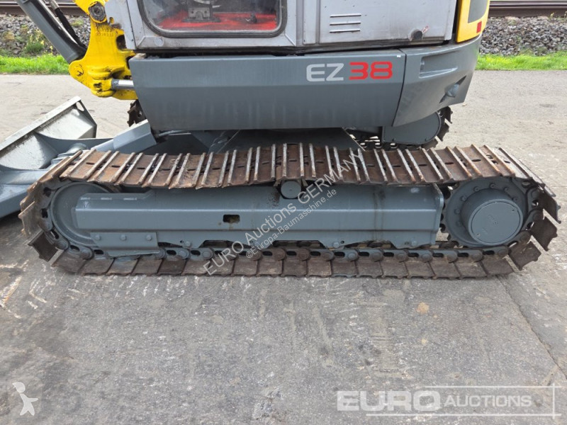 جرافة Wacker Neuson EZ38