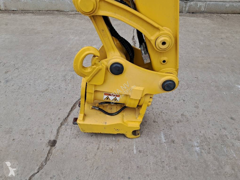 جرافة Komatsu