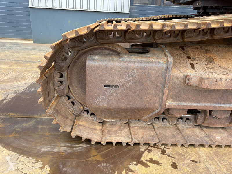 جرافة Hitachi LC-6