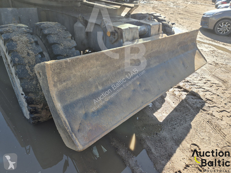 Багер Liebherr