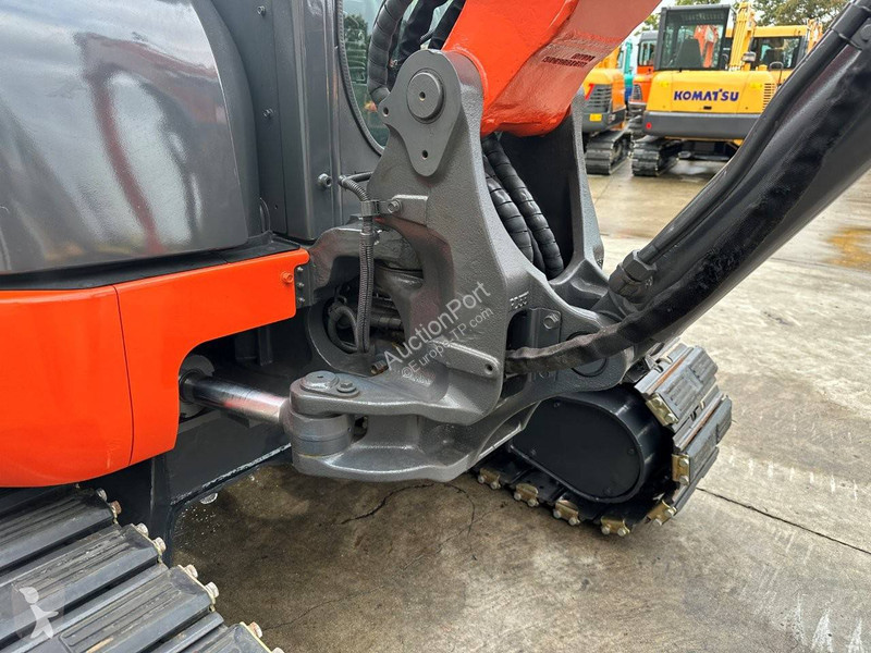 Escavadora Kubota