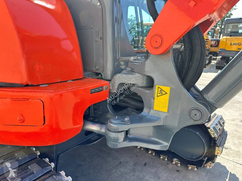 Escavadora Kubota KX155-3SZ