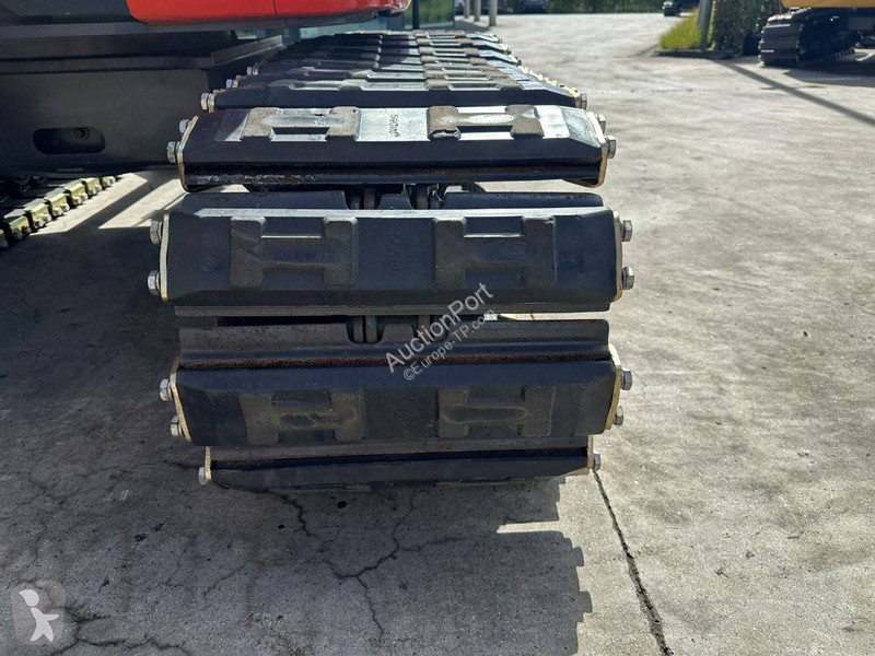 Escavadora Kubota SZ