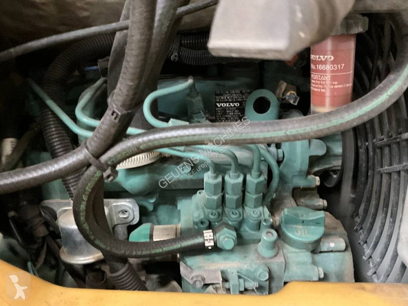 Escavadora Volvo ECR D