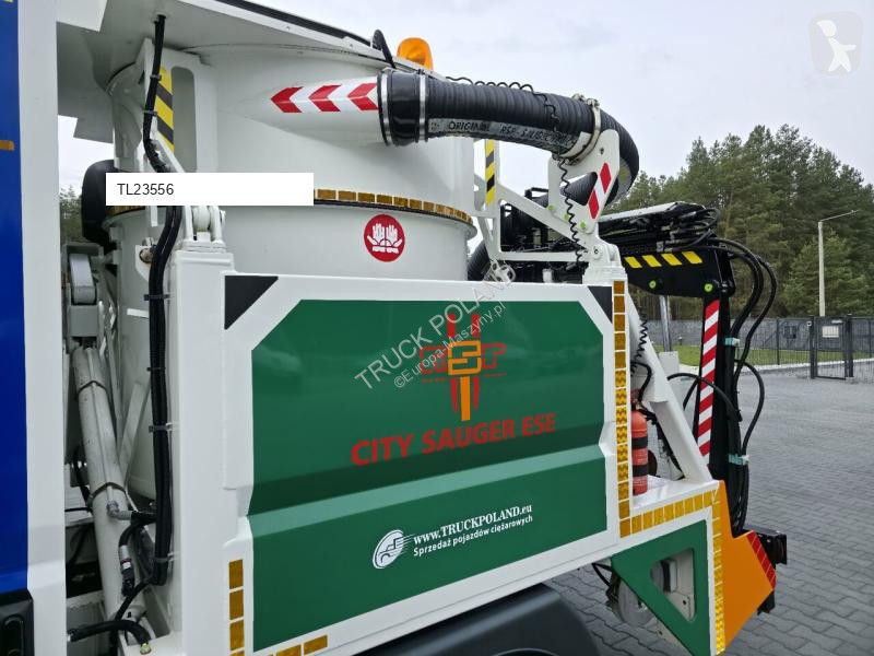 Camion Mitsubishi CANTER odkurzacz koparka...