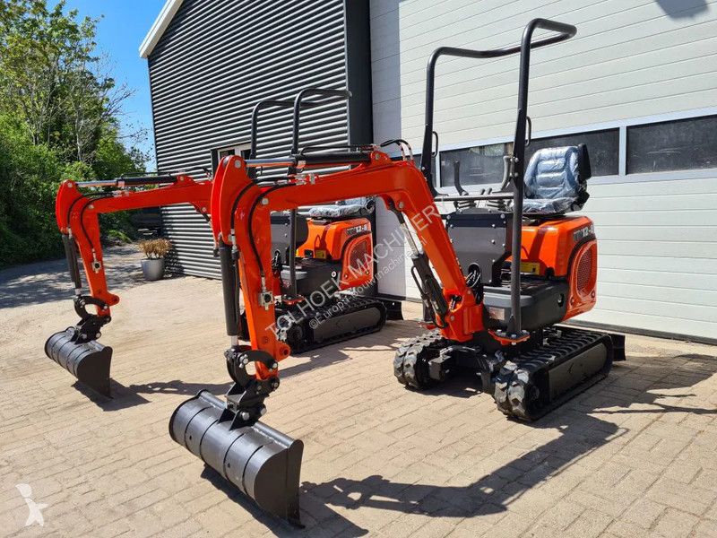 Graafmachine Kubota powered by. XN 12-8