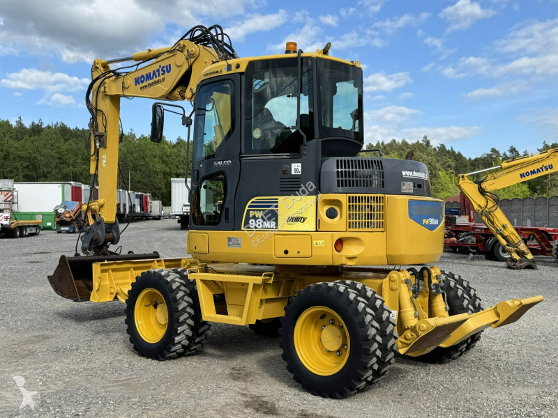 Excavator Komatsu Pług + Podpory 10ton...
