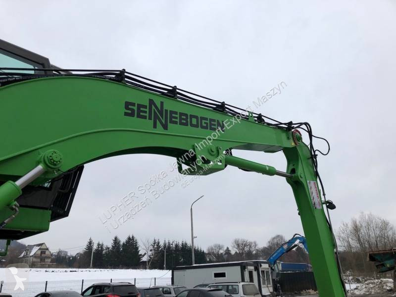 Excavator Sennebogen 821