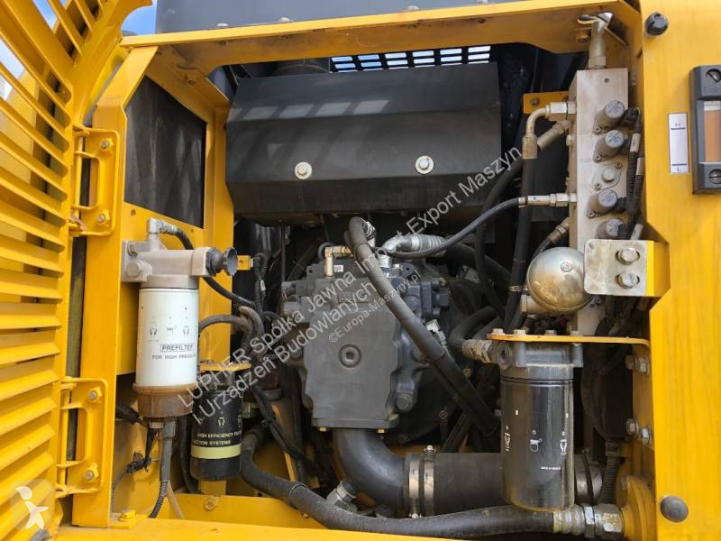 Excavator Komatsu PW160-8