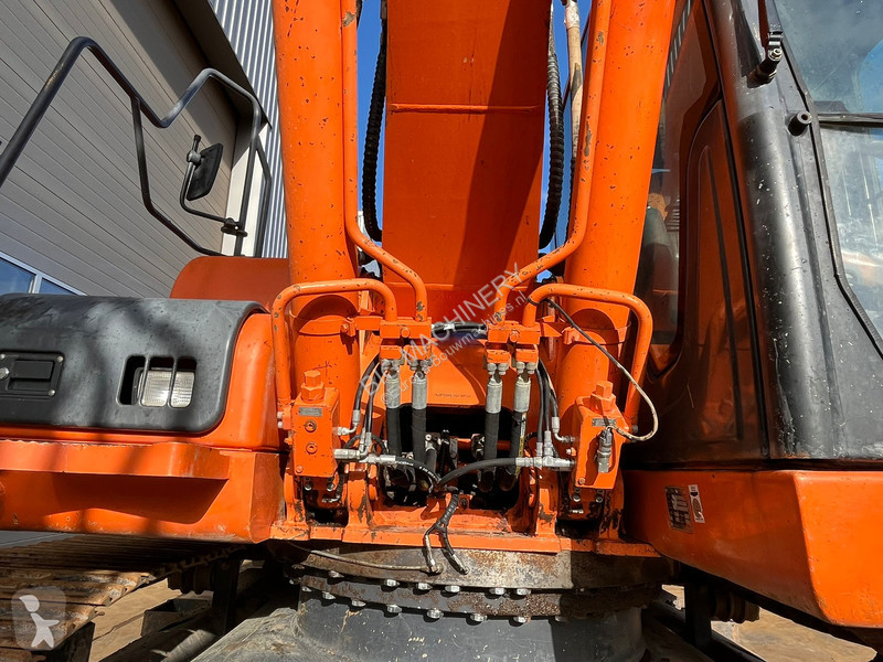 Escavatore Doosan -3