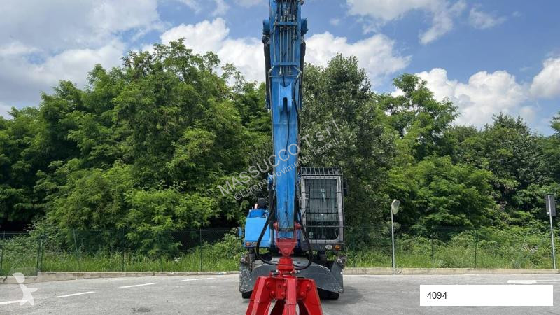 Excavator Terex