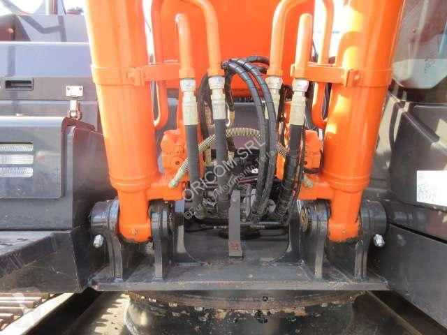 Escavatore Hitachi ZX210 LC-6