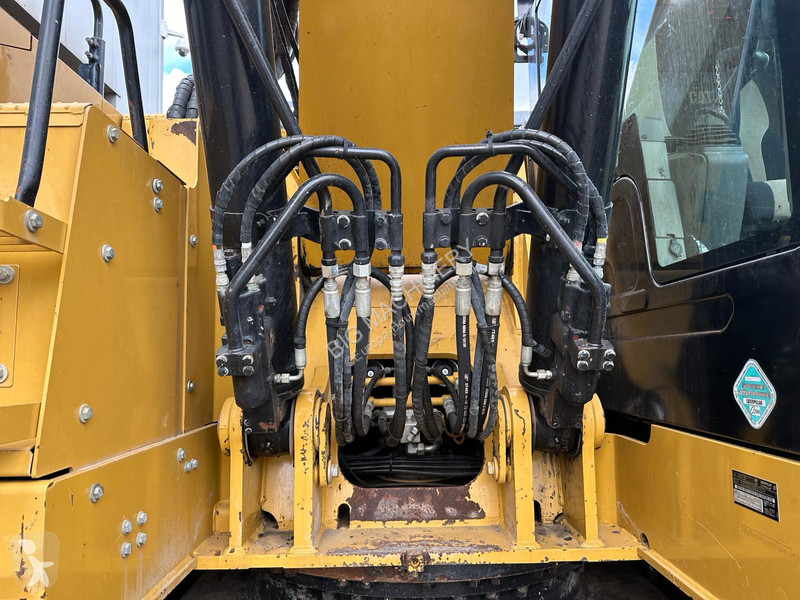 Graafmachine Caterpillar 335F L CR