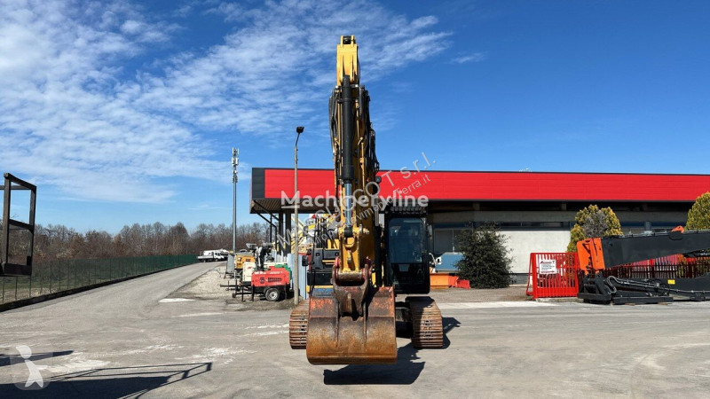 Escavatore Caterpillar L