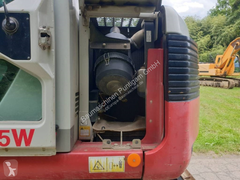 Escavadora Takeuchi