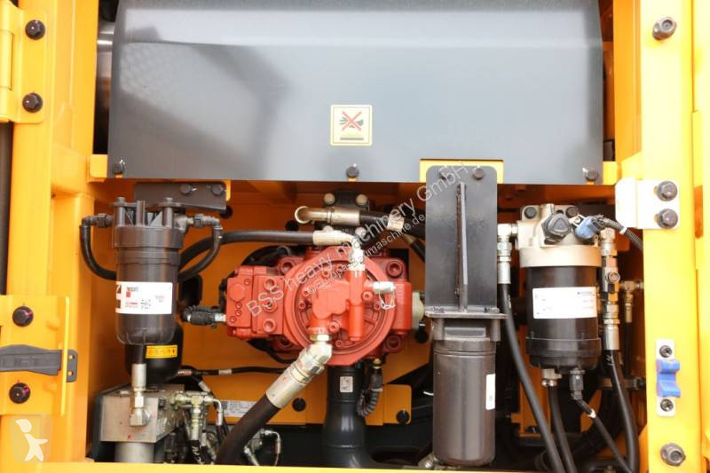 Escavadora Hyundai HX210AL