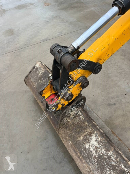 Excavator JCB