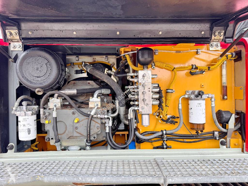 Escavatore Liebherr R926 - Dutch Machine /...