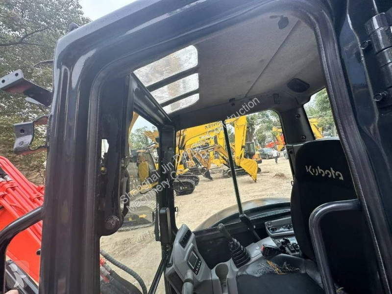 Escavadora Kubota KX163